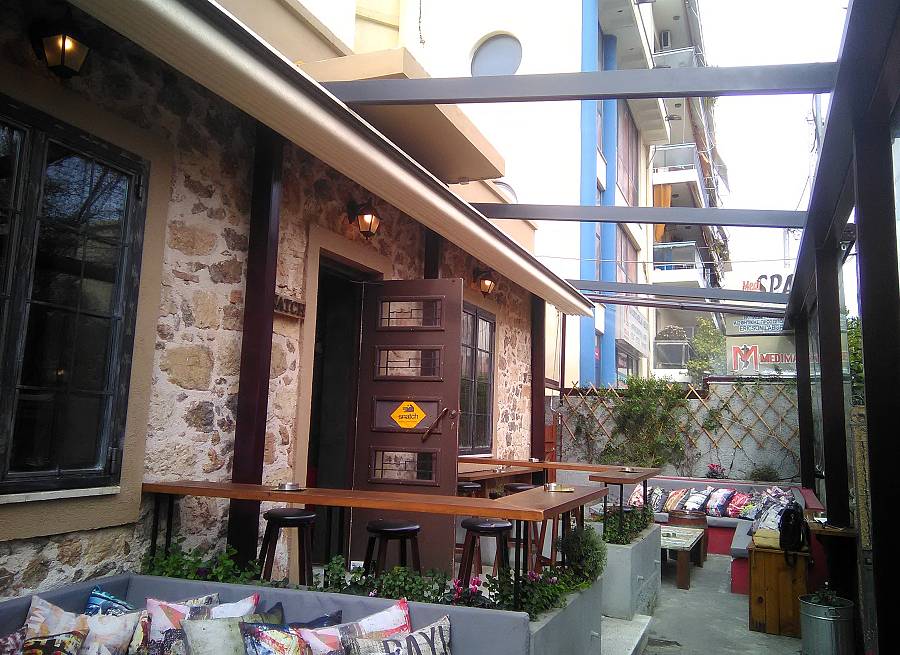 Ανασυρόμενη Πέργκολα